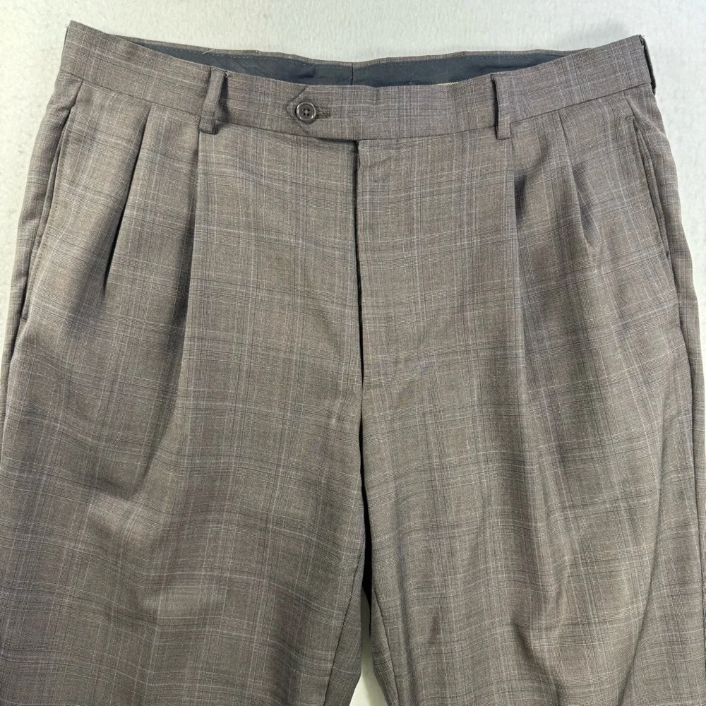 Jos A Bank Signature Gold Suit 41R Blazer 36W Pants Brown Windowpane - Picture 10 of 15